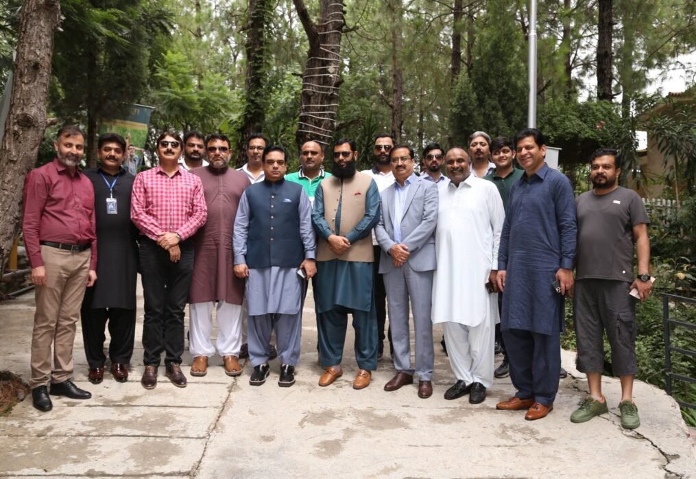 Dealers Lunch Event at 𝐖𝐡𝐢𝐬𝐩𝐞𝐫𝐢𝐧𝐠 𝐏𝐢𝐧𝐞𝐬, Pir Sohawa By The Life Residencia